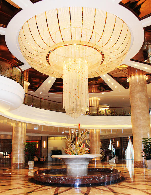 E-Da Royal Hotel Đại Thụ Ngoại thất bức ảnh The lobby of the hotel