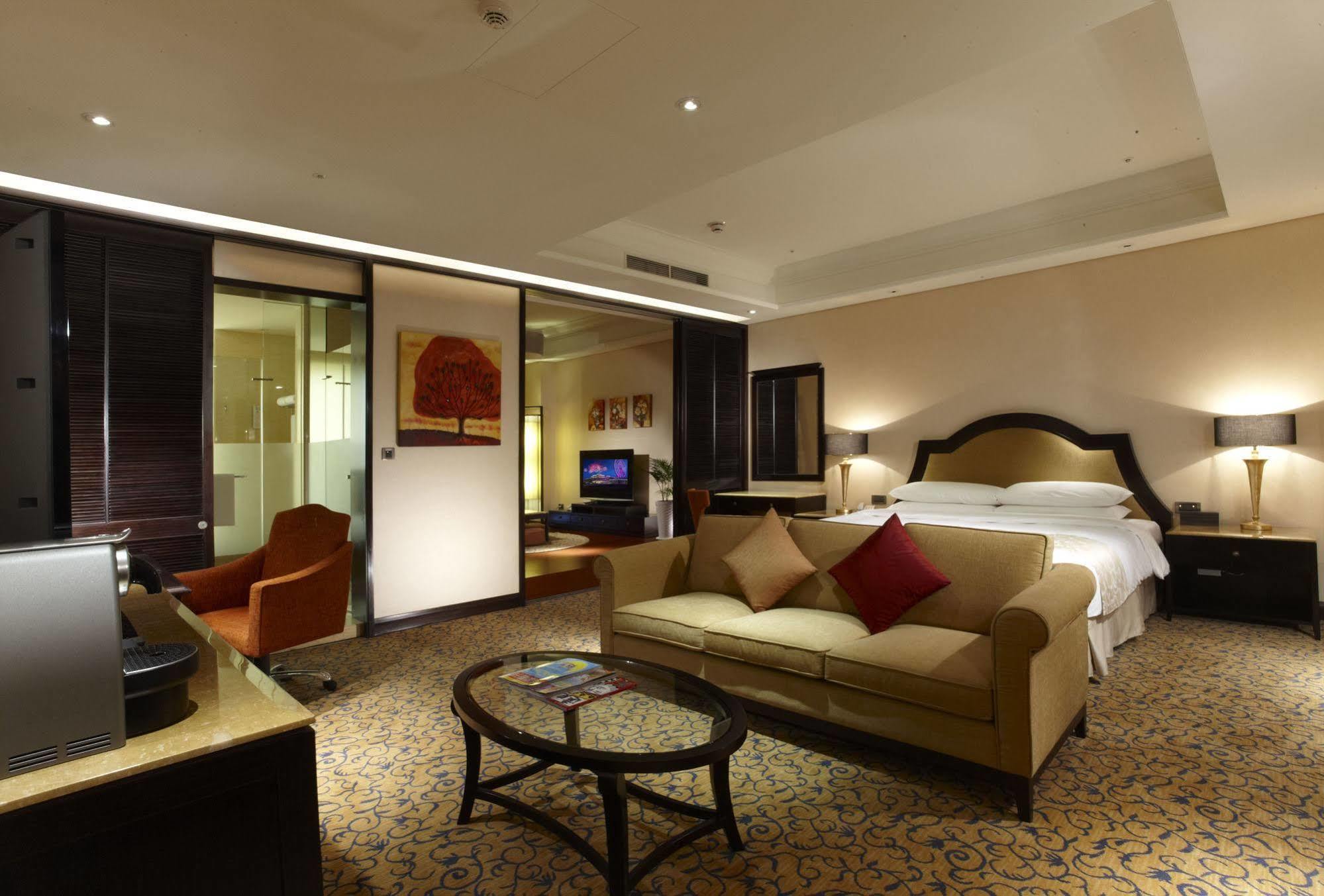 E-Da Royal Hotel Đại Thụ Ngoại thất bức ảnh