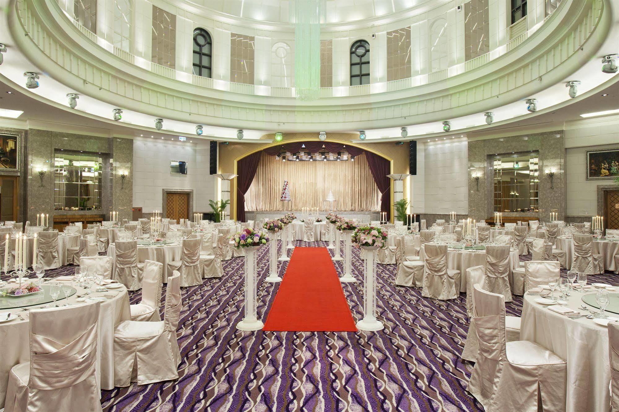 E-Da Royal Hotel Đại Thụ Nhà hàng bức ảnh The ballroom