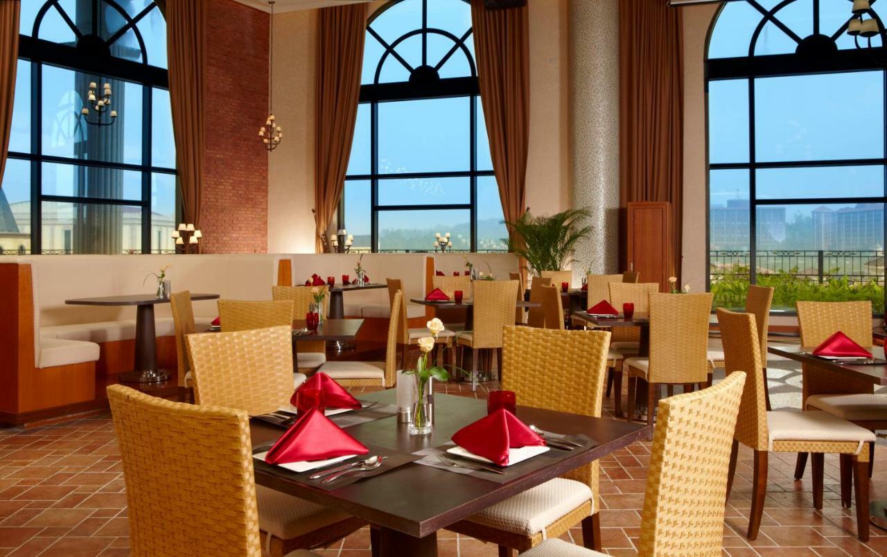 E-Da Royal Hotel Đại Thụ Ngoại thất bức ảnh The restaurant